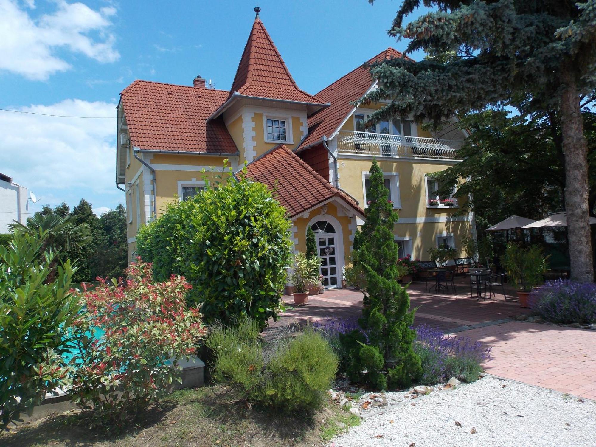 Éden Villa Családi Apartmanház Balatonfüred Exterior foto